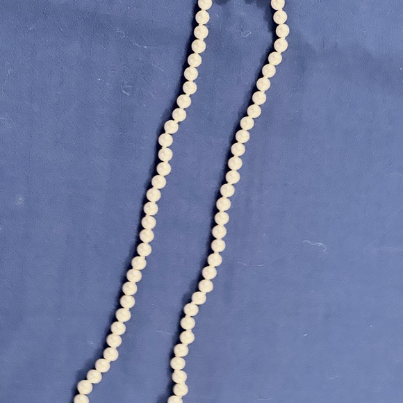 Authentic New Gorgeous Genuine String of Mallorca Pearl Necklace from Spain - Picture 8 of 11